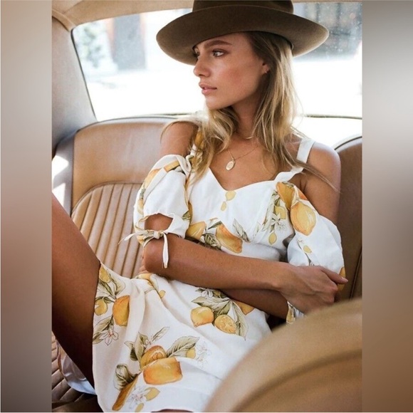 $248 For Love & Lemons Limonada Mini Dress XS White Yellow Floral Romantic Dress - Picture 2 of 5